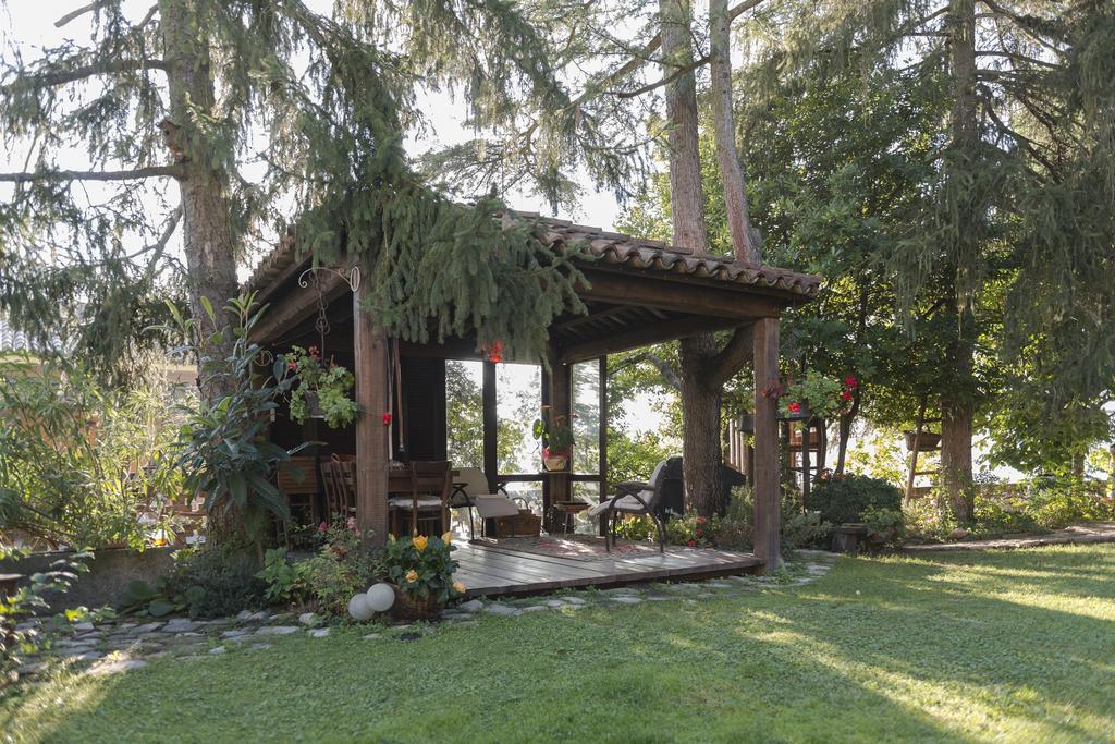 Casa Giuliana Hostal Calosso Exterior foto