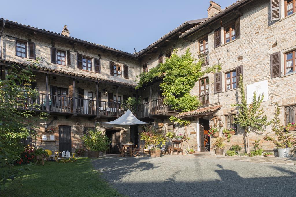 Casa Giuliana Hostal Calosso Exterior foto